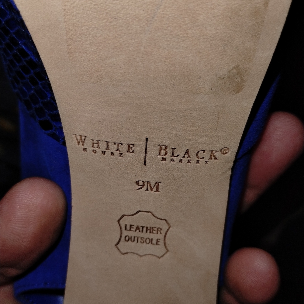 White House Black Market blue leather pumps - Picture 6 of 8